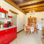 בית נופש La Ferme De La Foret Beauronne