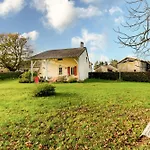 בית נופש La Ferme De La Foret Beauronne
