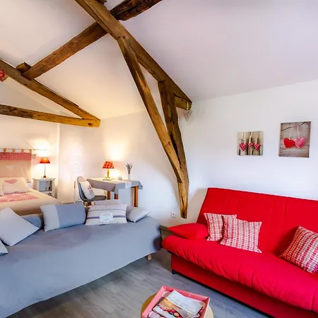 Дом отдыха La Ferme De La Foret Beauronne