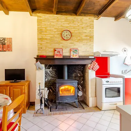 La Ferme De La Foret بيت للعطل