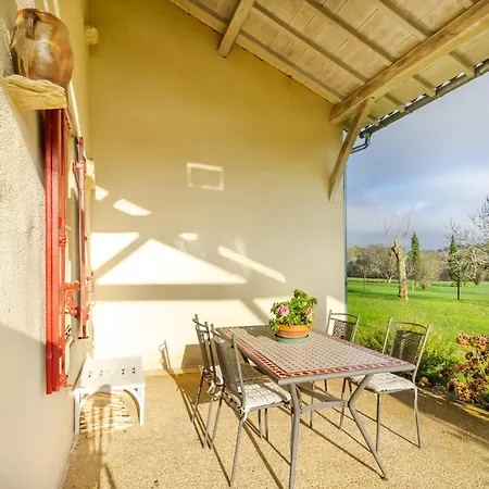 La Ferme De La Foret بيت للعطل Beauronne