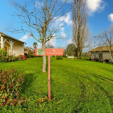 بيت للعطل La Ferme De La Foret *